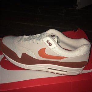 Air Max 1 Mars